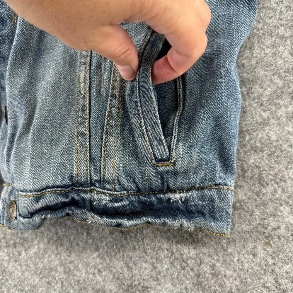 dELiA*s Denim Jacket Womens L Blue Patchwork Distressed Trucker Jean Jacket - Picture 6 of 16